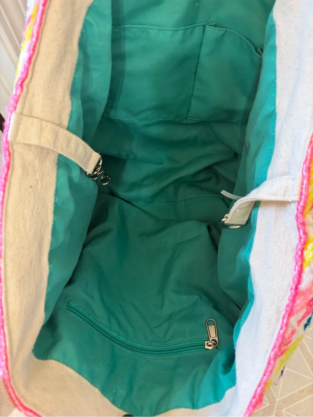 Colorful Boho Pom-Pom Beach Tote - Multicolor